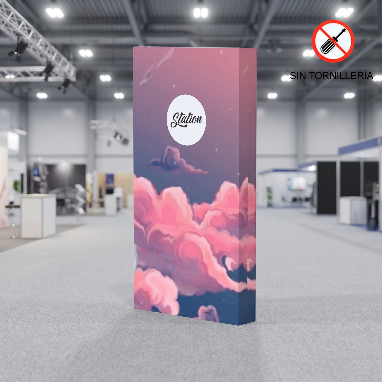 Montaje de stand modular de cartón sin herramientas en una feria