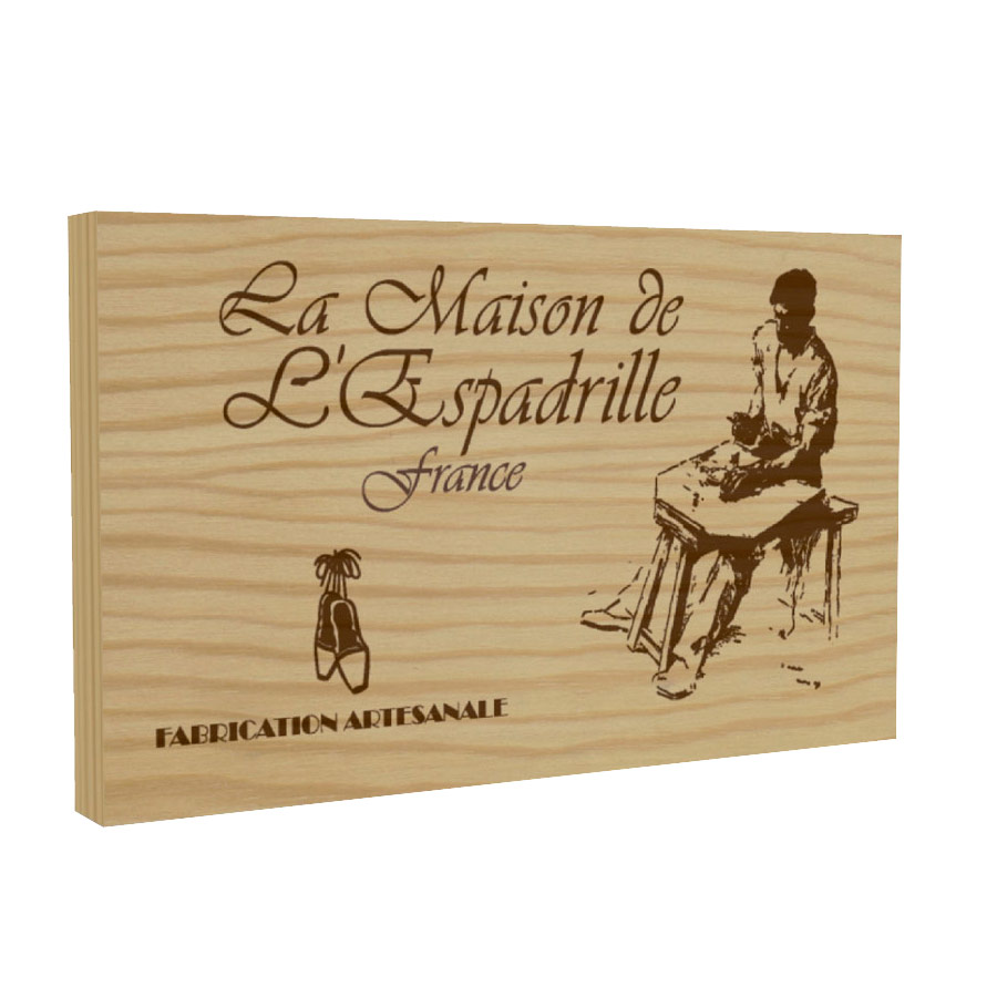 Display de madera de pino